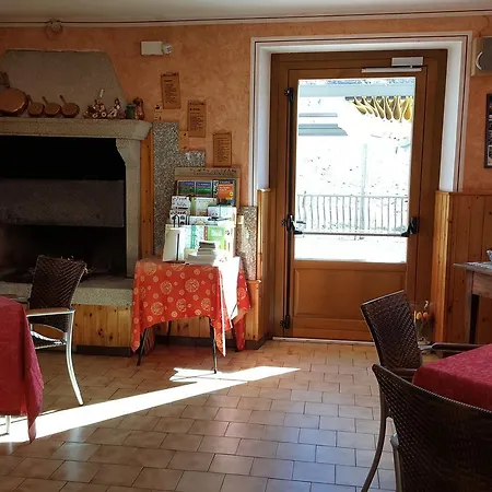 Al Cacciatore * סן זנו די מונטניה