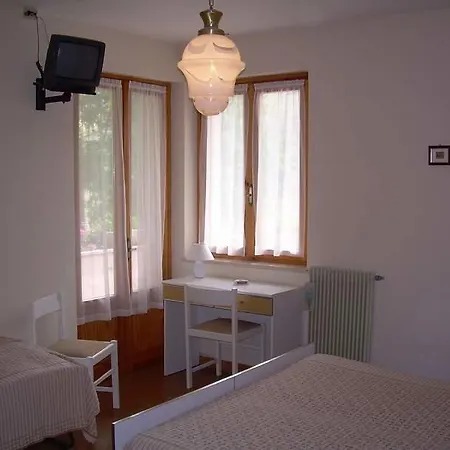 Al Cacciatore * سان زينو دي مونتانا