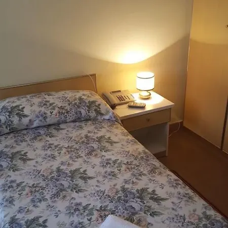 Al Cacciatore * سان زينو دي مونتانا